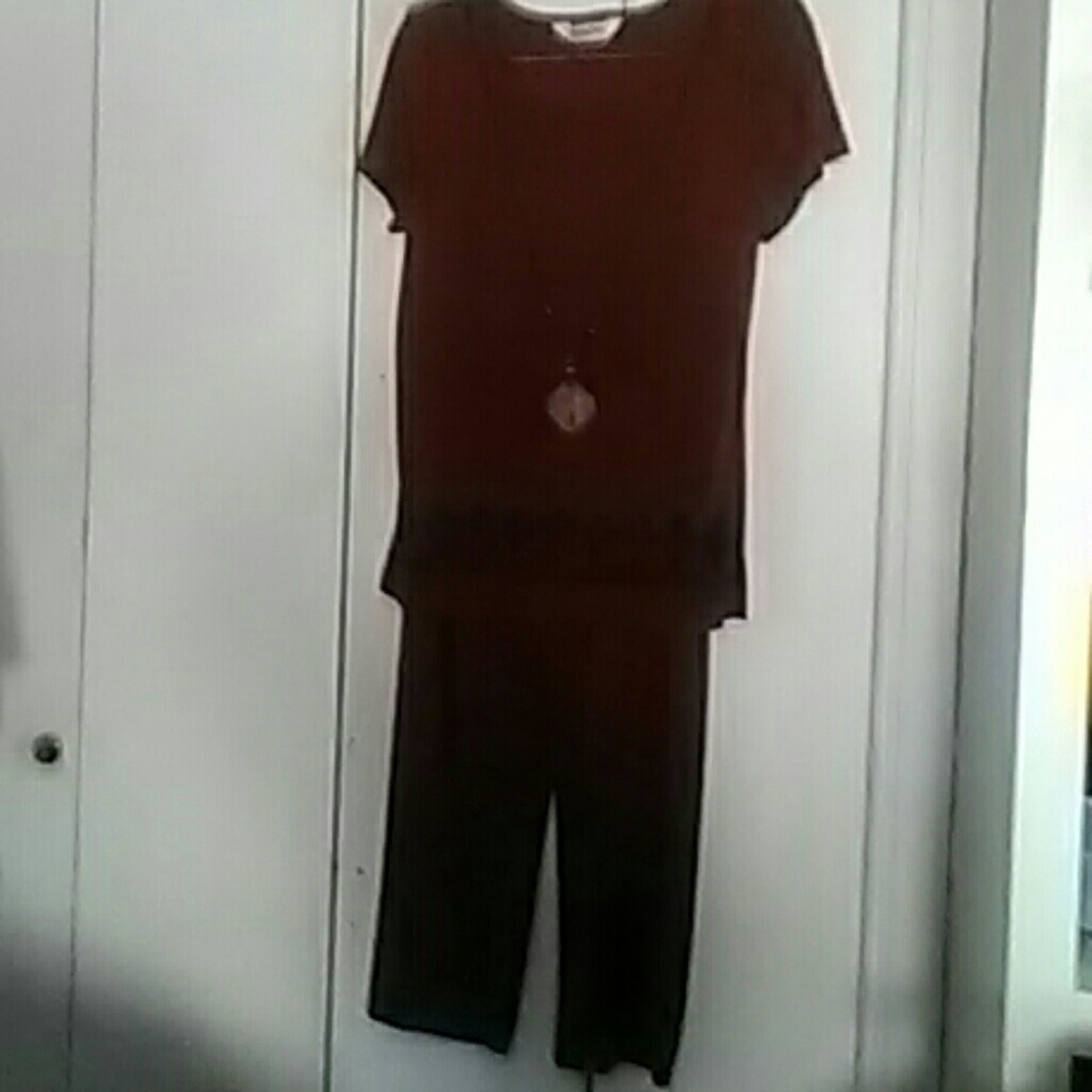 Pant Set with necklace